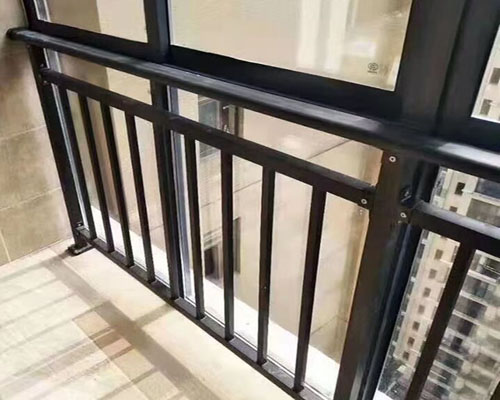 護欄加工（gōng）